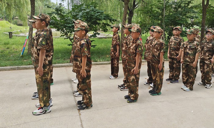 儿童如何在游戏中学习篮球技术_0